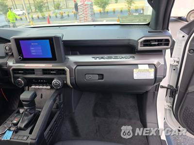 2026 Toyota Tacoma SR5 Crew Cab Medium Bed - zdjęcie 19 z 21 - miniatura