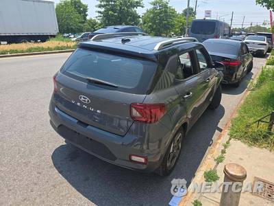 2024 Hyundai Venue Limited - zdjęcie 3 z 23 - miniatura