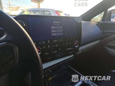 2024 Lexus NX 450h+ Luxury - zdjęcie 10 z 23 - miniatura