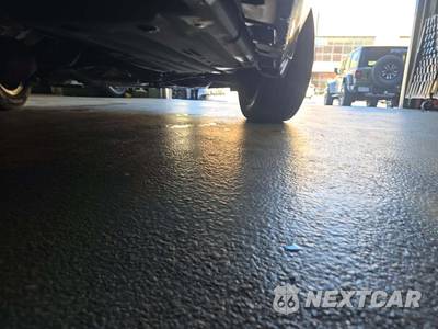 2012 Toyota Sienna LE 8-Passenger 119.3" WB - zdjęcie 18 z 21 - miniatura