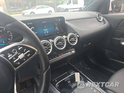 2023 Mercedes-Benz GLA 250 4MATIC - zdjęcie 10 z 22 - miniatura