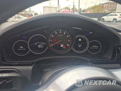 2022 Porsche Cayenne Platinum Edition - zdjęcie 9 z 20 - miniatura