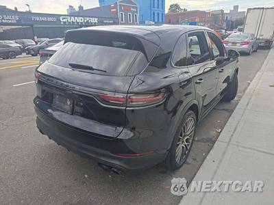 2022 Porsche Cayenne Platinum Edition - zdjęcie 3 z 20 - miniatura