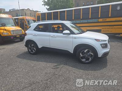 2025 Hyundai Venue SEL - zdjęcie 4 z 21 - miniatura