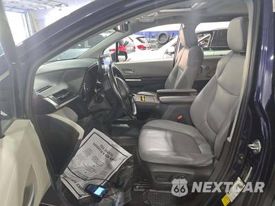 2022 Toyota Sienna XLE 8-Passenger 120.5" WB - zdjęcie 6 z 24 - miniatura
