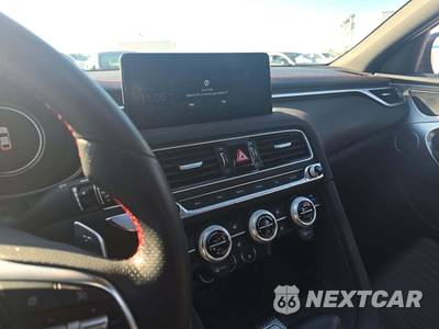 2023 Genesis G70 2.0T Standard - zdjęcie 10 z 20 - miniatura
