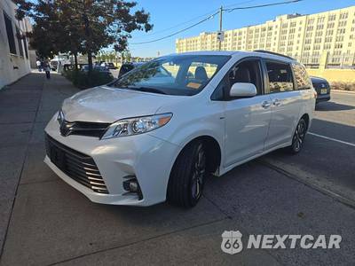 2019 Toyota Sienna XLE 7-Passenger 119.3" WB