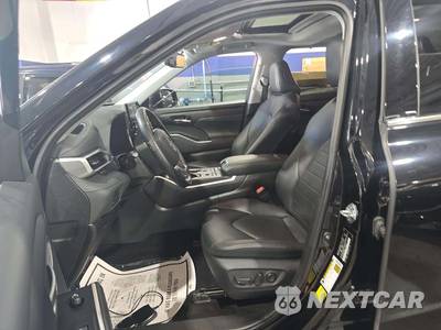 2021 Toyota Highlander XLE - zdjęcie 6 z 28 - miniatura
