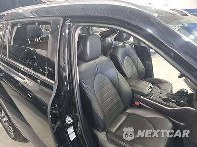 2021 Toyota Highlander XLE - zdjęcie 19 z 28 - miniatura