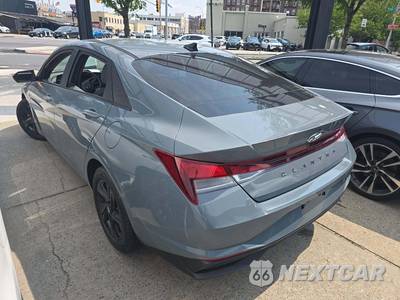 2022 Hyundai Elantra SEL - zdjęcie 2 z 21 - miniatura