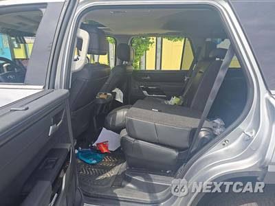 2023 Toyota Sequoia Limited - zdjęcie 13 z 30 - miniatura