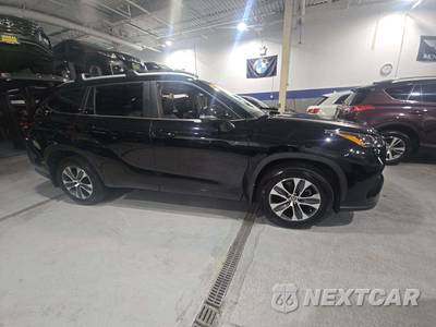 2023 Toyota Highlander XLE - zdjęcie 4 z 21 - miniatura