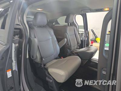 2021 Toyota Sienna XLE 7-Passenger 120.5" WB - zdjęcie 17 z 22 - miniatura
