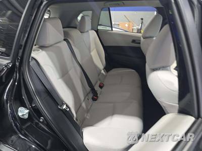 2026 Toyota Corolla Cross LE - zdjęcie 16 z 20 - miniatura