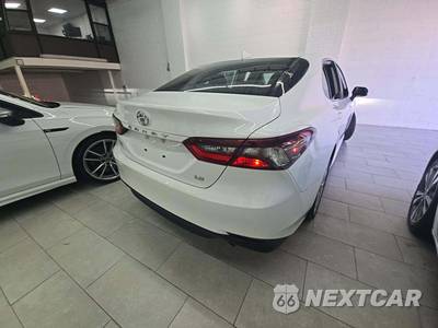2021 Toyota Camry LE - zdjęcie 3 z 22 - miniatura