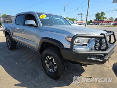 2016 Toyota Tacoma TRD Off-Road Crew Cab Medium Bed - zdjęcie 4 z 21 - miniatura