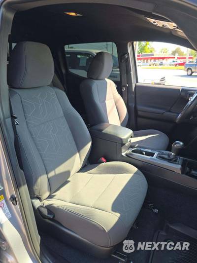 2016 Toyota Tacoma TRD Off-Road Crew Cab Medium Bed - zdjęcie 18 z 21 - miniatura