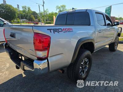 2016 Toyota Tacoma TRD Off-Road Crew Cab Medium Bed - zdjęcie 3 z 21 - miniatura