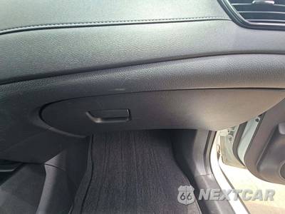 2018 Nissan Rogue SV - zdjęcie 16 z 22 - miniatura