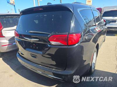 2017 Chrysler Pacifica Touring L 121.6" WB - zdjęcie 3 z 25 - miniatura