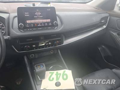 2022 Nissan Rogue SV - zdjęcie 10 z 21 - miniatura