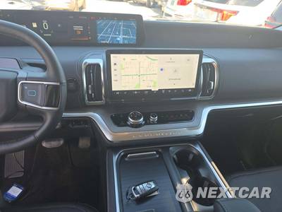 2027 Ford Expedition Platinum - zdjęcie 10 z 24 - miniatura