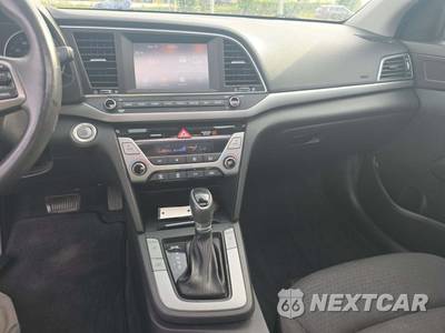 2017 Hyundai Elantra Value Edition Sedan - zdjęcie 7 z 22 - miniatura