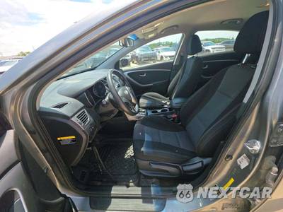 2017 Hyundai Elantra GT Hatchback - zdjęcie 3 z 25 - miniatura