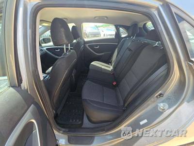 2017 Hyundai Elantra GT Hatchback - zdjęcie 10 z 25 - miniatura