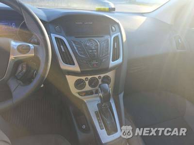2013 Ford Focus SE Sedan - zdjęcie 10 z 32 - miniatura