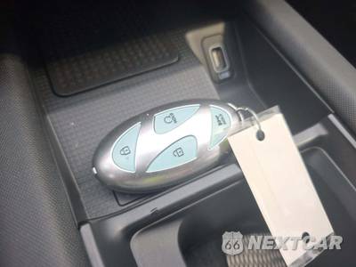 2025 Hyundai IONIQ 6 SEL - zdjęcie 8 z 28 - miniatura