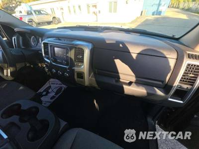 2024 Ram 1500 Classic SLT Extended Cab Medium Bed - zdjęcie 19 z 22 - miniatura