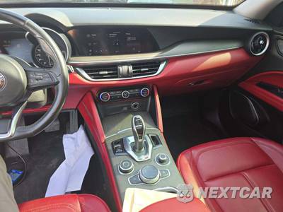 2020 Alfa Romeo Stelvio Ti - zdjęcie 10 z 29 - miniatura