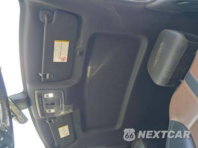2020 Chevrolet Silverado 3500HD High Country Crew Cab Long Bed 3LZ - zdjęcie 8 z 21 - miniatura