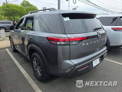 2025 Nissan Pathfinder SV - zdjęcie 2 z 22 - miniatura