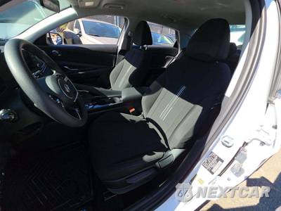 2026 Hyundai Elantra Hybrid Blue - zdjęcie 6 z 22 - miniatura