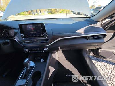 2025 Nissan Altima SV - zdjęcie 19 z 23 - miniatura
