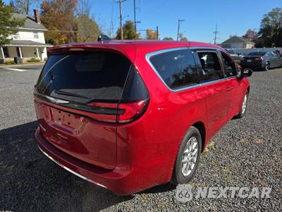 2025 Chrysler Pacifica Select 121.6" WB - zdjęcie 3 z 25 - miniatura