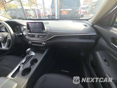 2025 Nissan Altima SV - zdjęcie 19 z 22 - miniatura