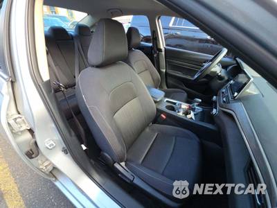 2025 Nissan Altima SV - zdjęcie 18 z 24 - miniatura