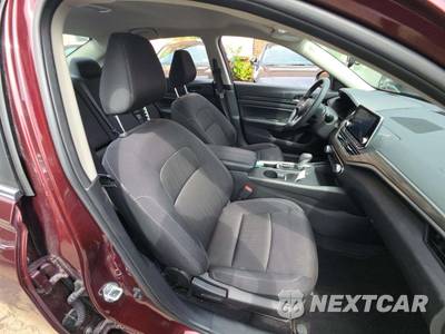 2025 Nissan Altima SV - zdjęcie 18 z 22 - miniatura