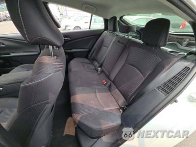 2021 Toyota Prius Prime LE - zdjęcie 13 z 25 - miniatura