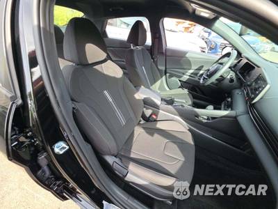 2026 Hyundai Elantra SEL Sport - zdjęcie 18 z 22 - miniatura