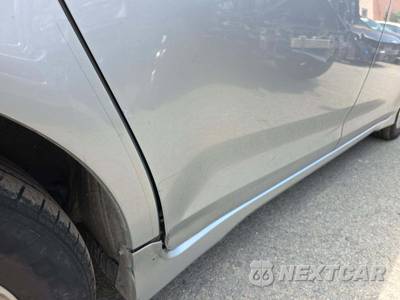 2020 Toyota Sienna LE 8-Passenger 119.3" WB - zdjęcie 26 z 28 - miniatura