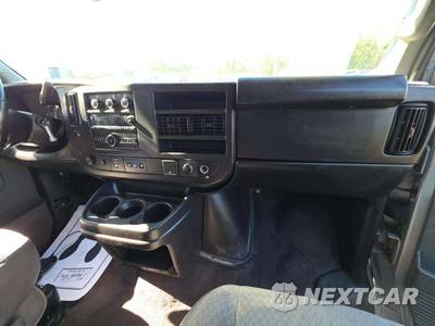 2023 Chevrolet Express 3500 Passenger Van LS 1LS 155.1" WB - zdjęcie 20 z 38 - miniatura
