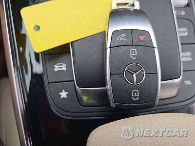 2023 Mercedes-Benz GLB 250 4MATIC - zdjęcie 8 z 20 - miniatura