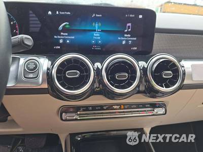 2023 Mercedes-Benz GLB 250 4MATIC - zdjęcie 10 z 20 - miniatura