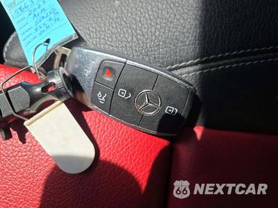 2023 Mercedes-Benz GLA 250 4MATIC - zdjęcie 8 z 22 - miniatura