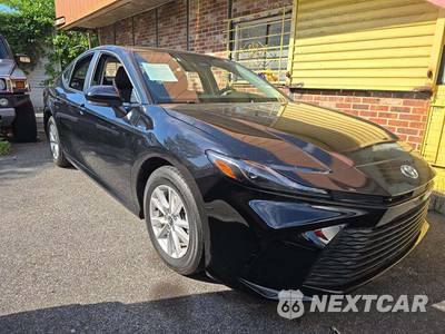 2025 Toyota Camry LE - zdjęcie 4 z 25 - miniatura
