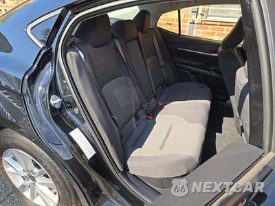 2025 Toyota Camry LE - zdjęcie 15 z 25 - miniatura